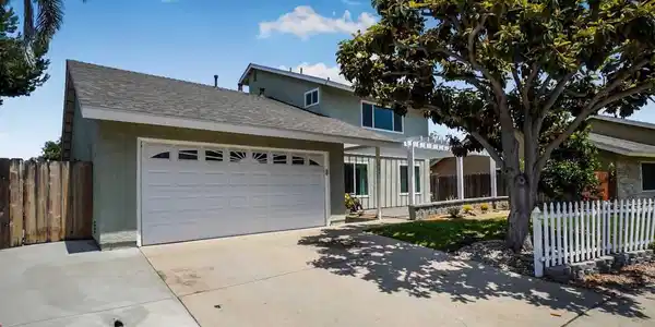 525 Manzanita Street