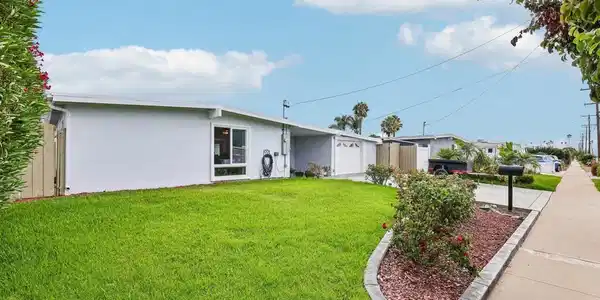 857 Holly Ave