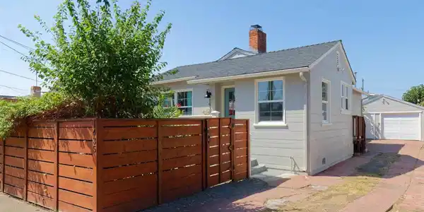 1435 Havenscourt Blvd