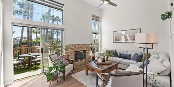 10386 Wateridge Circle