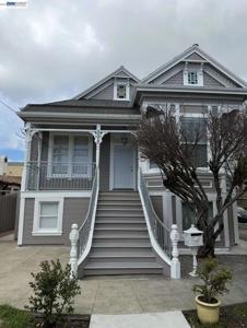 308 W Joaquin Ave