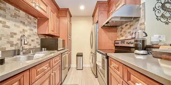 3603 W Hidden