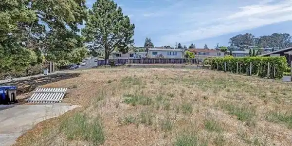 8246 Terrace Dr