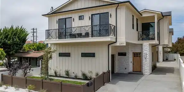 2307 Huntington Ln