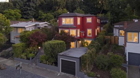 683 Mandana Blvd.