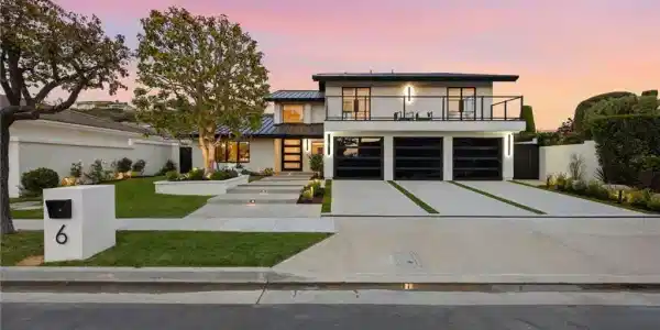 6 Monterey Circle