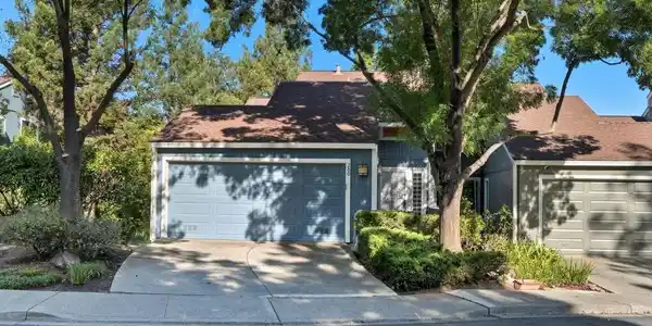 280 Scottsdale Rd