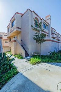 3101 Plaza Del Amo