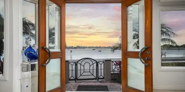 2741 Bayside Walk