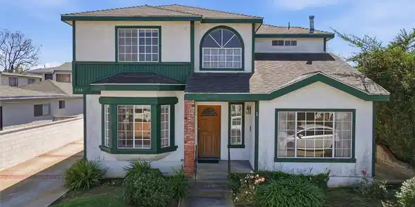 2106 Dufour Avenue