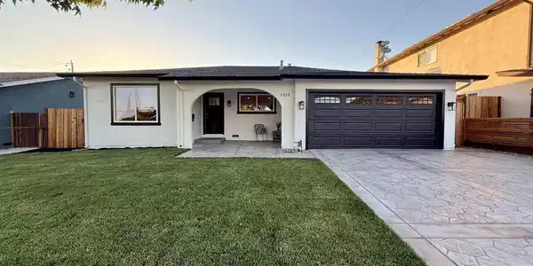 1323 Canton Dr