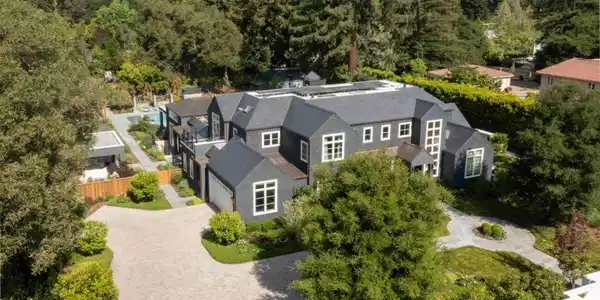 112 Almendral Avenue