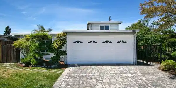 1605 Roberta Drive