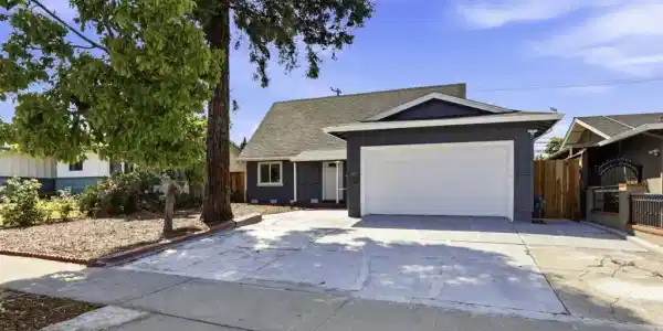 3074 Capewood LN