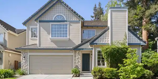 210 Bradbury Lane