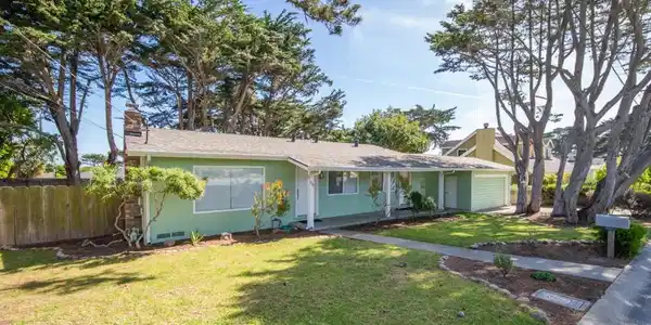1136 Del Monte Boulevard