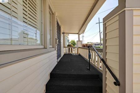 1225 Richard Pl