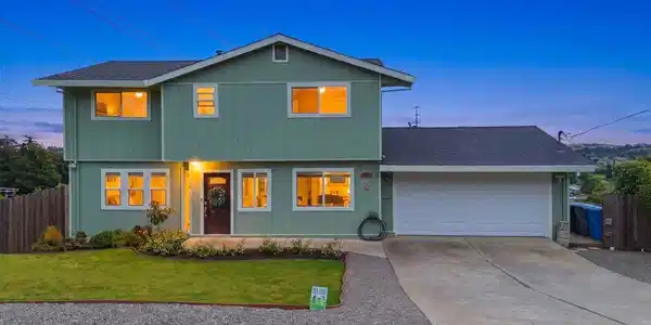 147 Acacia Way