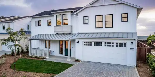 824 Conestoga Ct