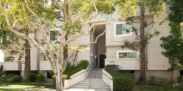 12016 Washington Place