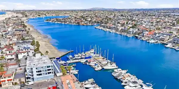 6150 E Bay Shore Walk