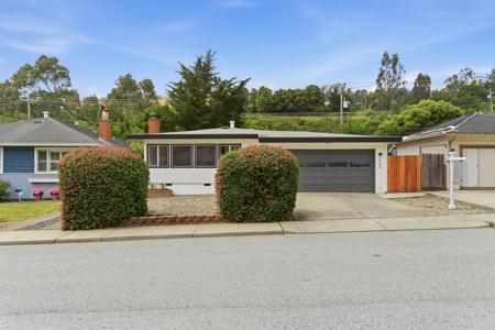 1960 Earl Avenue
