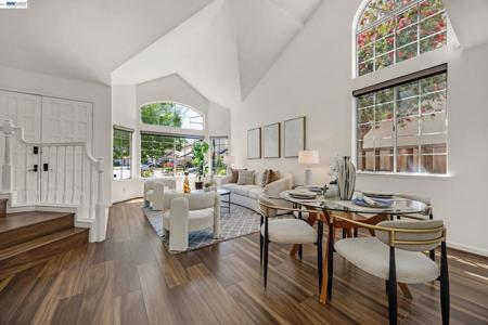 239 Balboa Dr