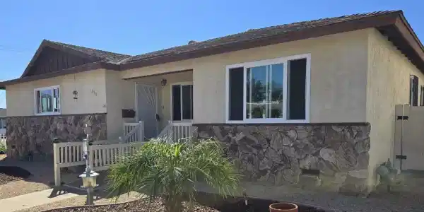 898 Date Ave