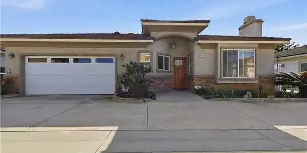 2262 Blue Rose Court