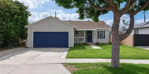 3638 W 156th Street