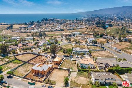 526 Frontera Drive