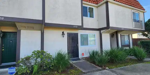 2322 Belvedere Ave