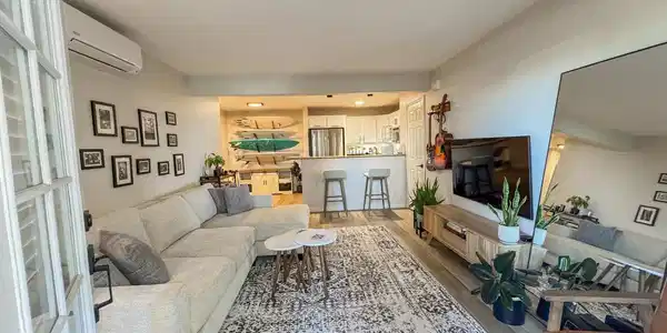 5252 Balboa Arms Drive