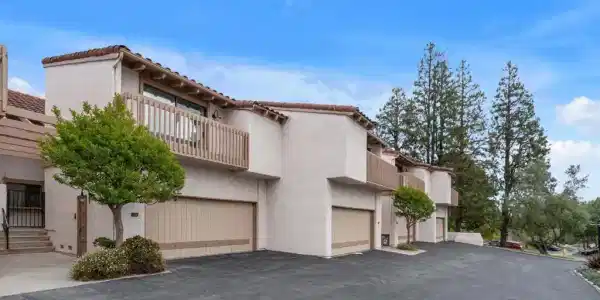 22 Seaview Dr S