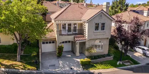 39 Arroyo View Circle