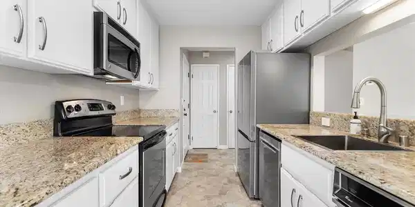 21109 Gary Dr