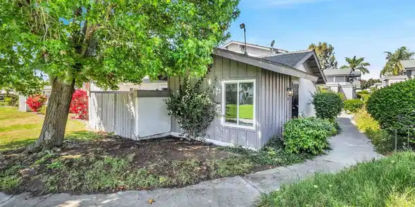 3441 Seabreeze