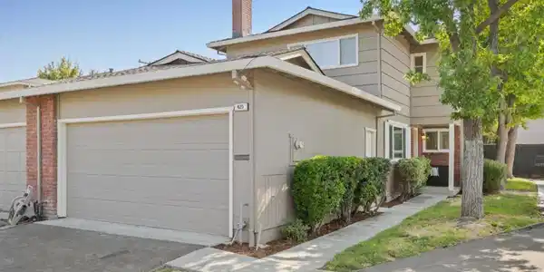 425 Poppy Place