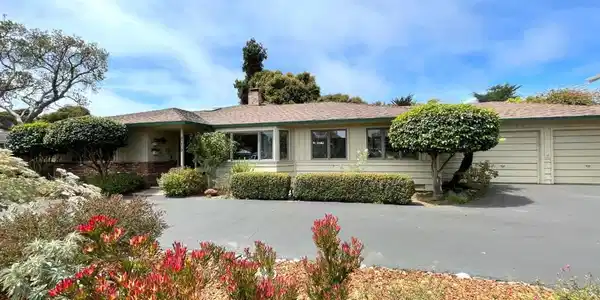 215 Lamanda Drive