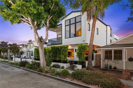 1717 E Ocean Boulevard