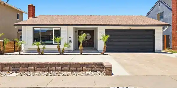 1746 Tremaine Way