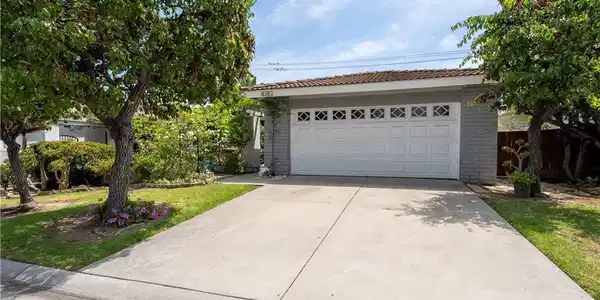 8282 Delfino Circle