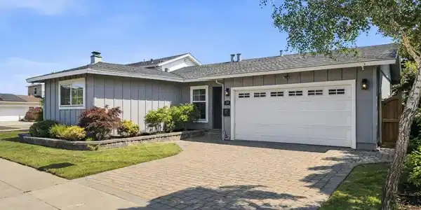 318 Bluefish Court