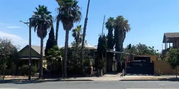 3043 Market Street