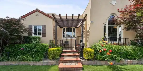 39 Humboldt Road