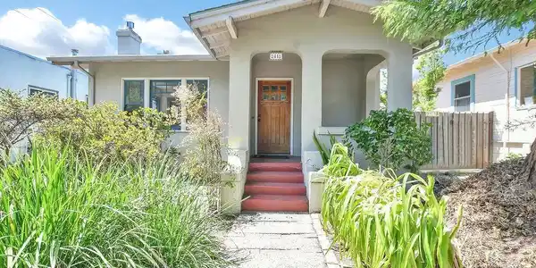 2418 Jefferson Avenue