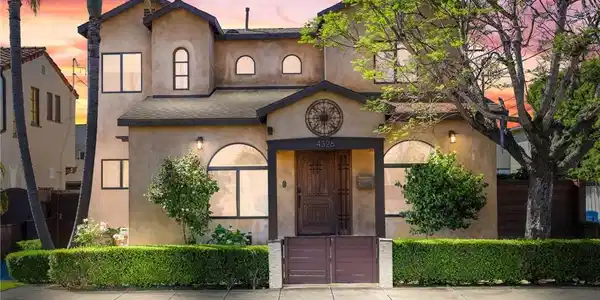 4326 E Vista Street