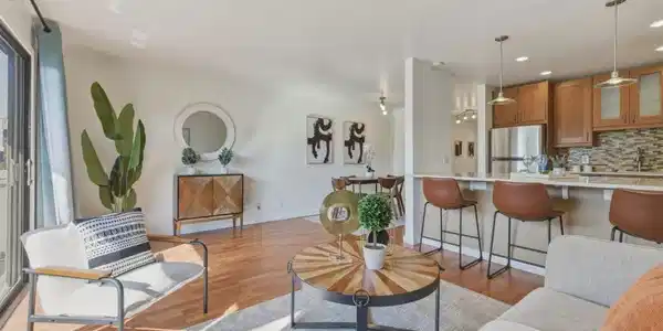 5 Embarcadero W