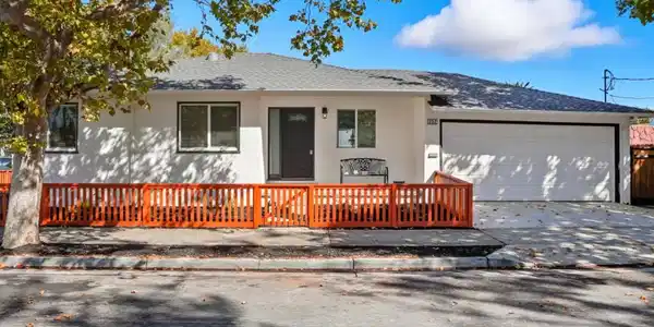 252 N Fremont Street