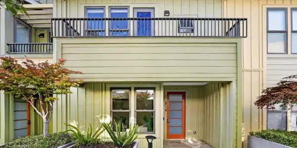 814 Altaire Walk